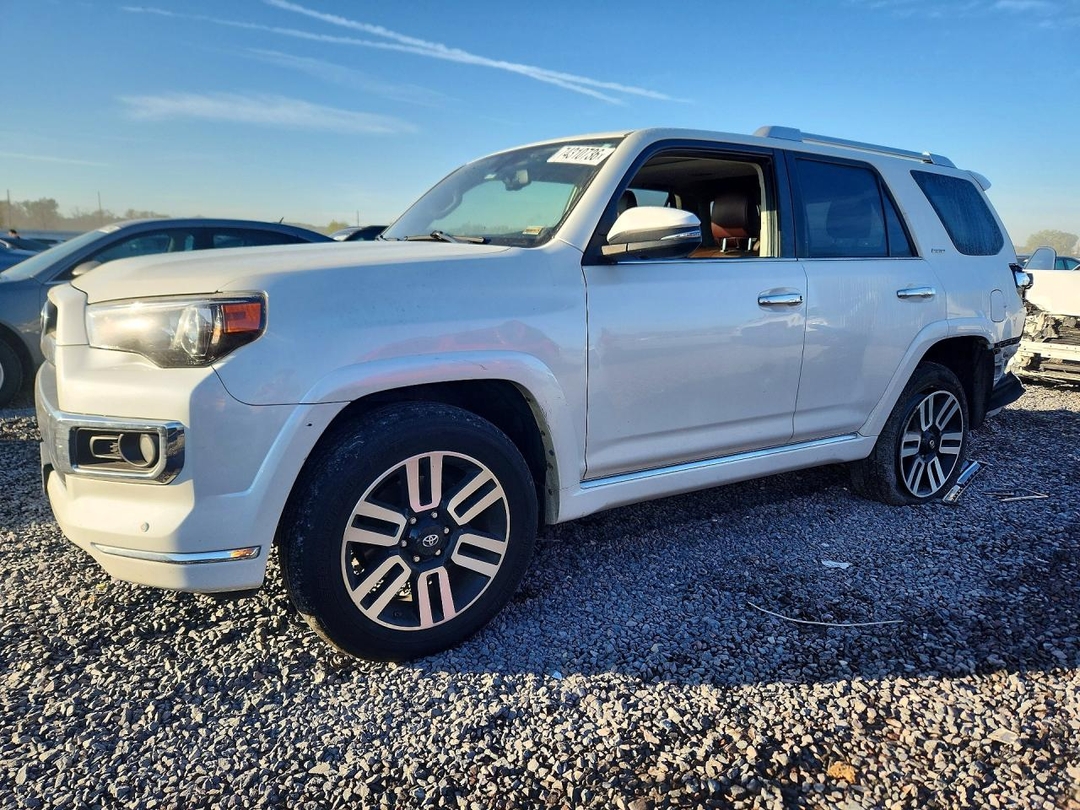 Vue de 2015 TOYOTA 4RUNNER LIMITED, angle 1