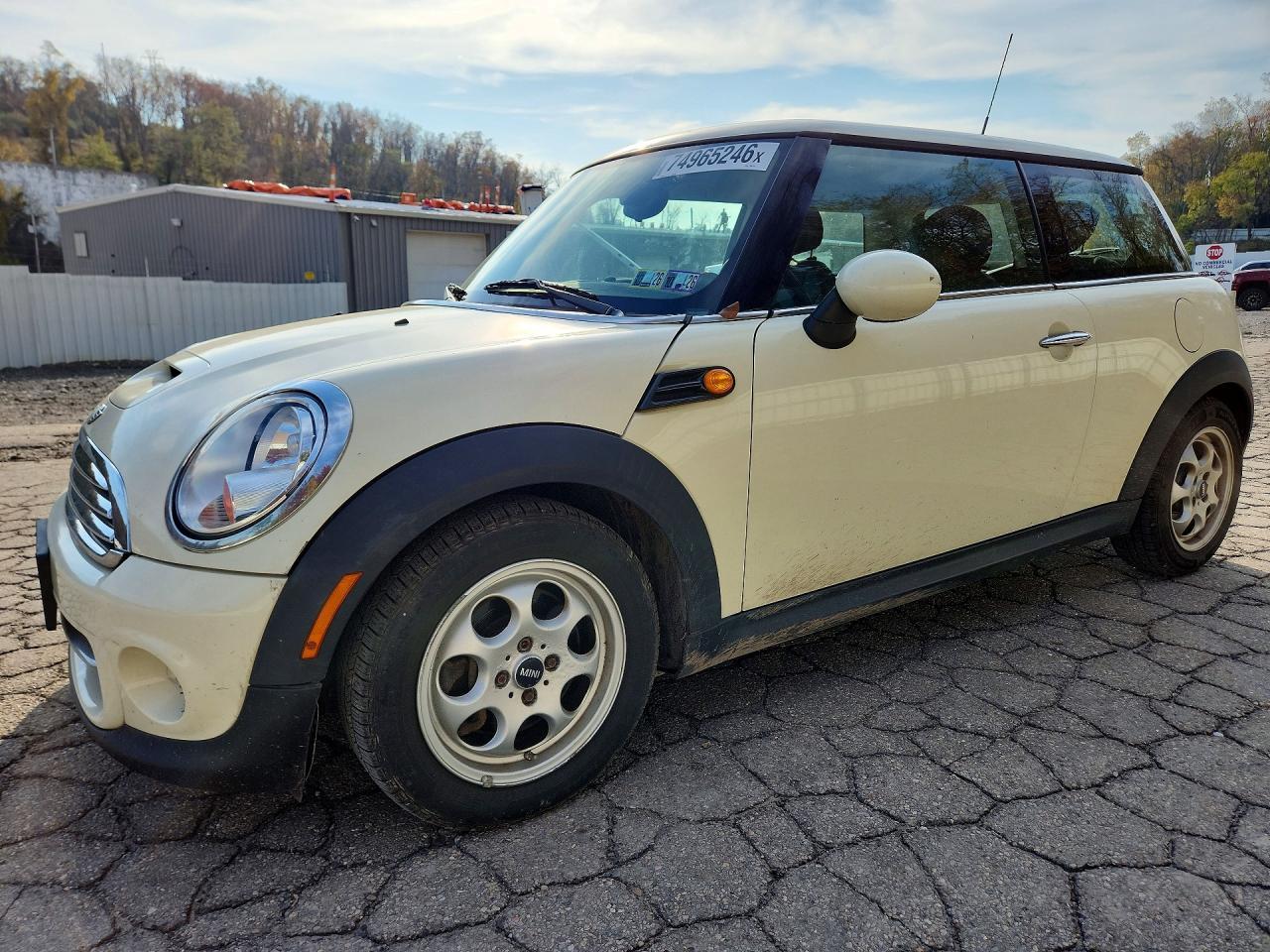 Vista de 2012 MINI COOPER, ángulo 1