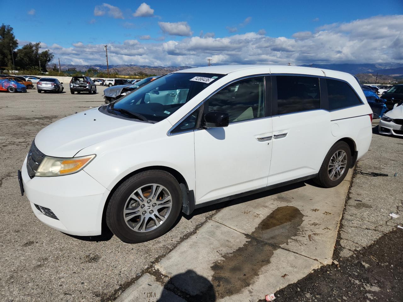 منظر 2013 HONDA ODYSSEY EX، زاوية 1