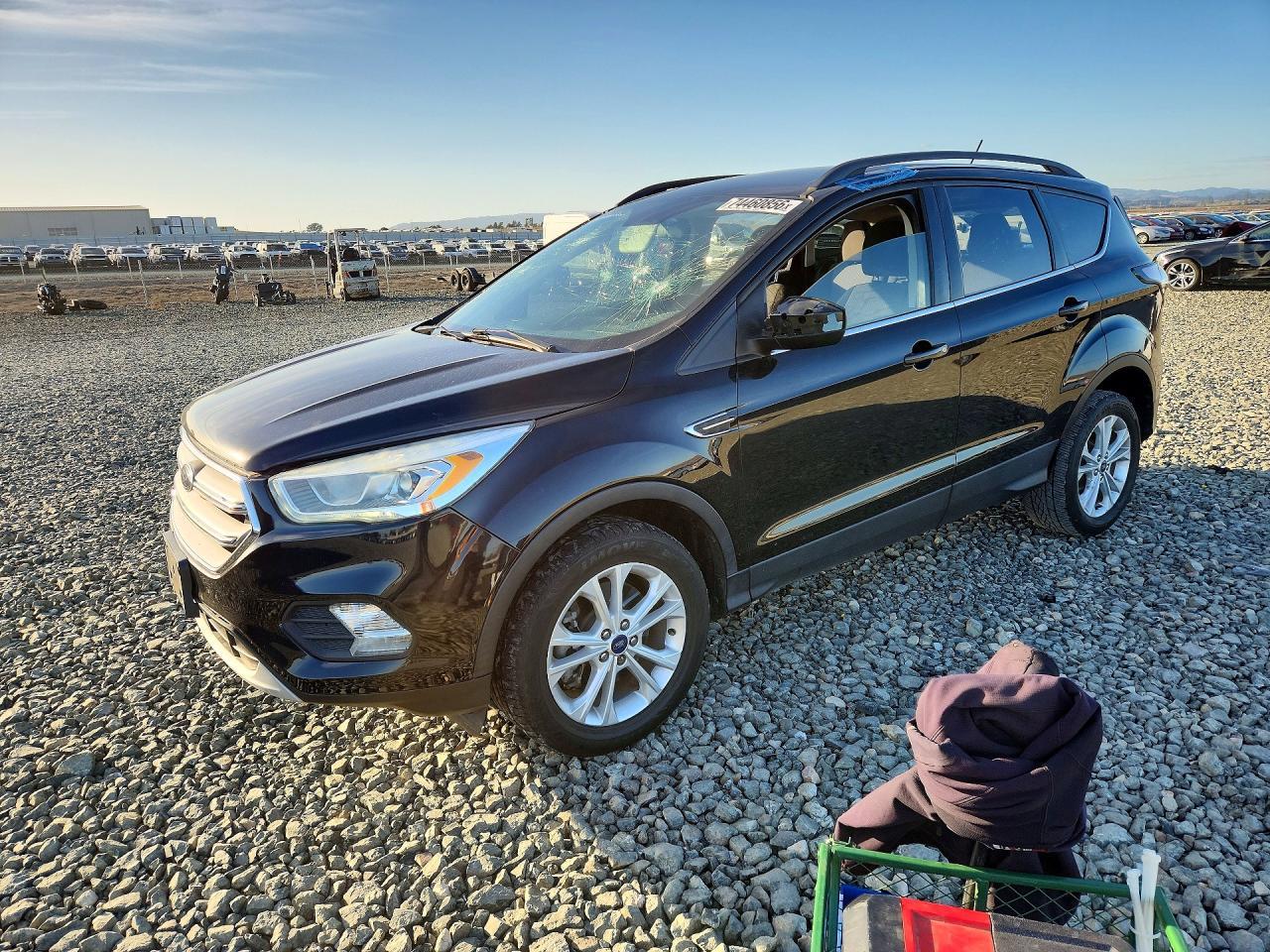 Vue de 2017 FORD ESCAPE SE, angle 1
