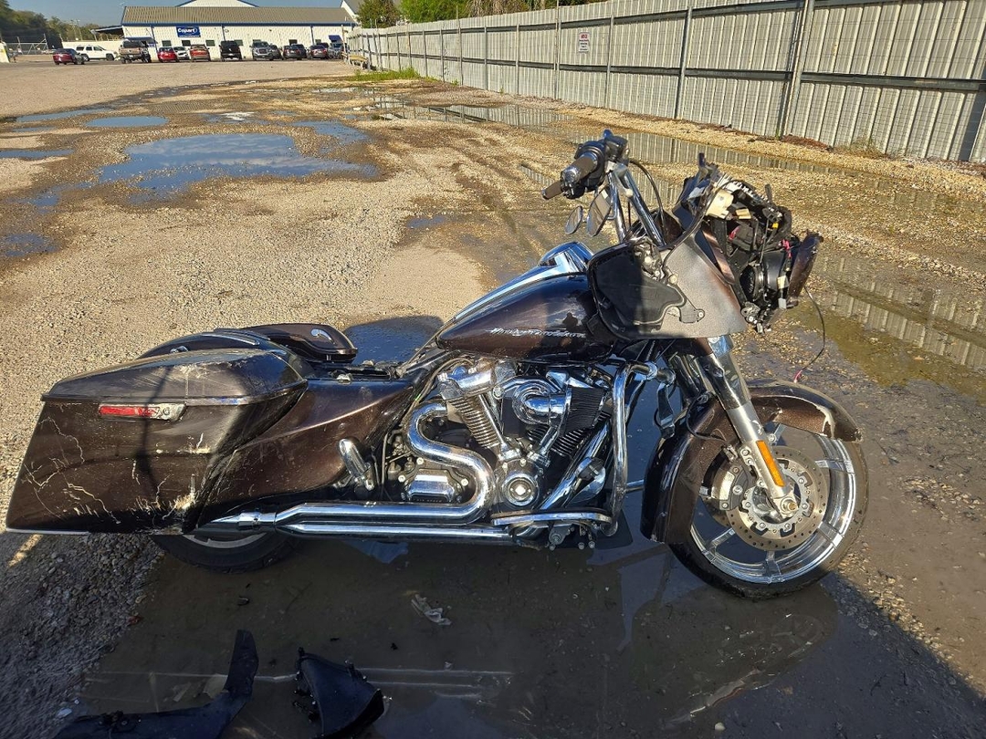 2018 HARLEY-DAVIDSON FLTRX ROAD GLIDE view, angle 1