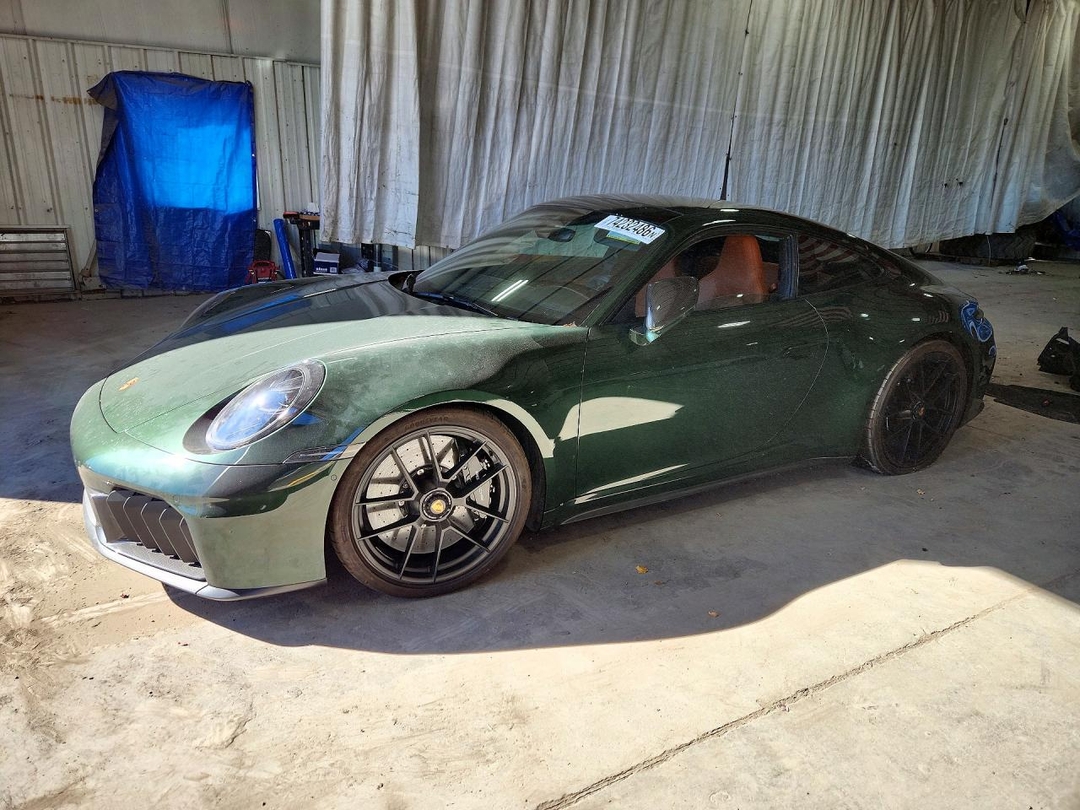 2026 PORSCHE 911 view, angle 1