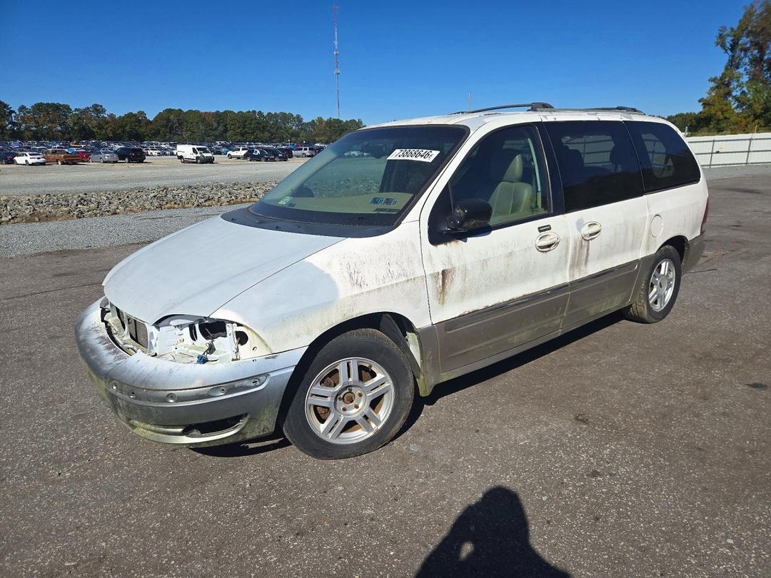 Vue de 2003 FORD WINDSTAR SEL, angle 1