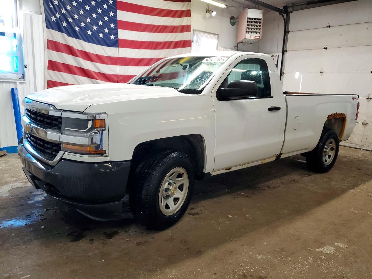 منظر 2016 CHEVROLET SILVERADO K1500، زاوية 1