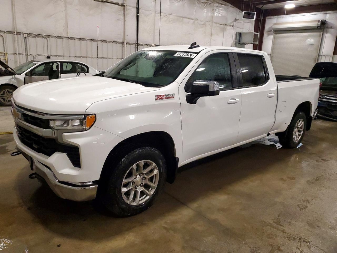 منظر 2022 CHEVROLET SILVERADO K1500 LT، زاوية 1