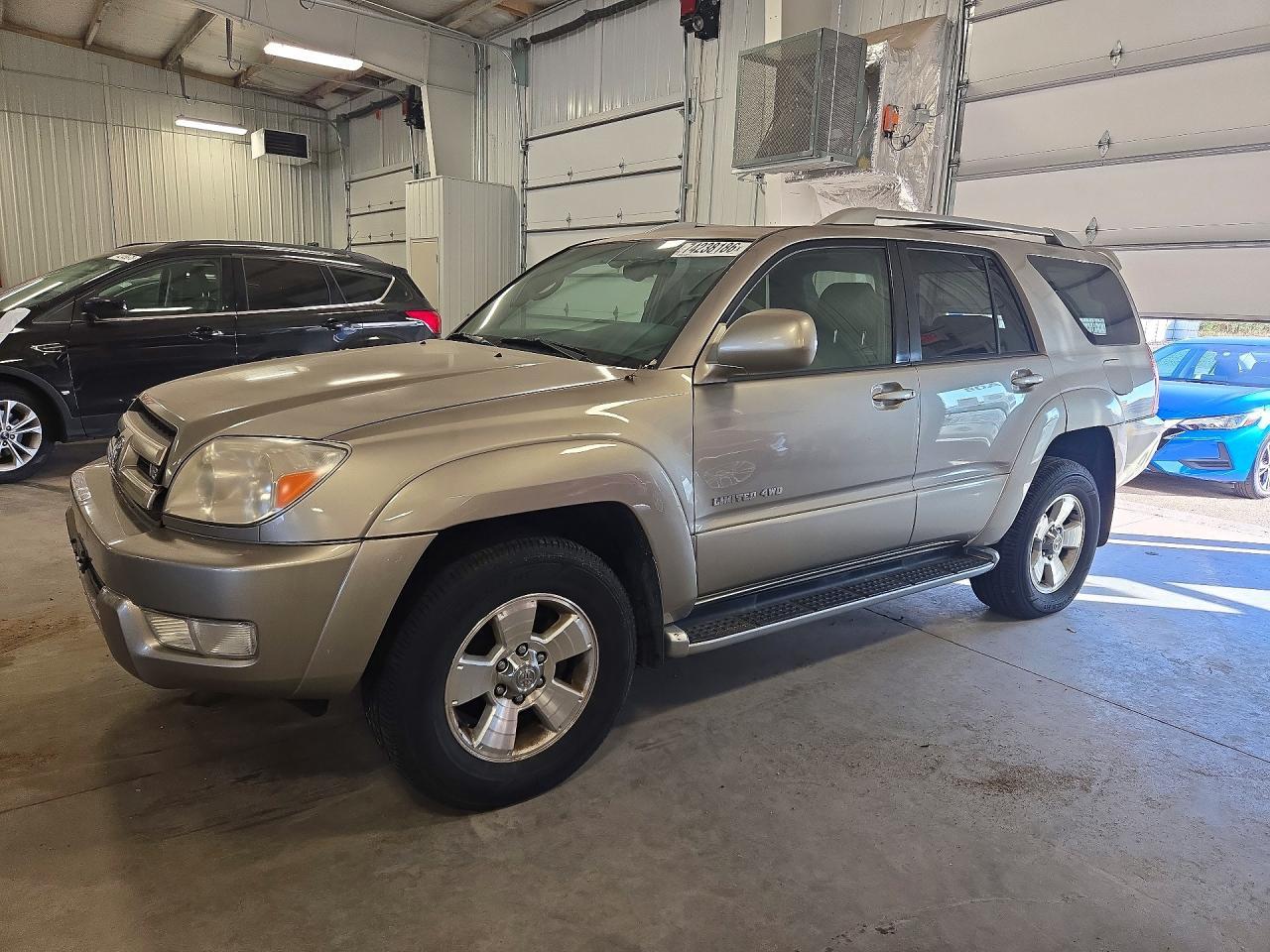 Vista de 2004 TOYOTA 4RUNNER LIMITED, ángulo 1