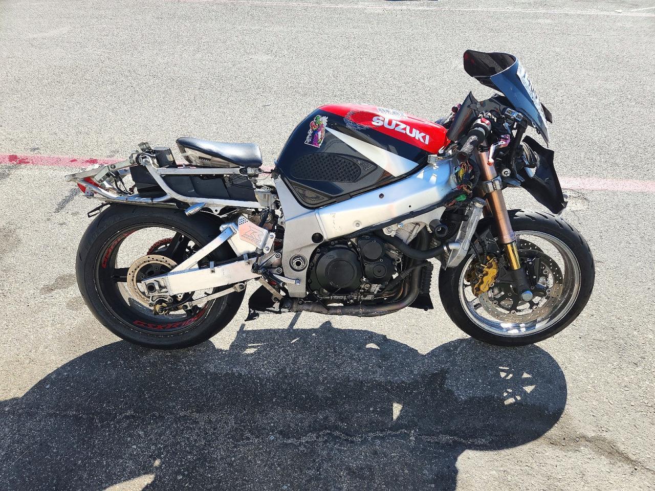 منظر 2002 SUZUKI GSX-R1000، زاوية 1