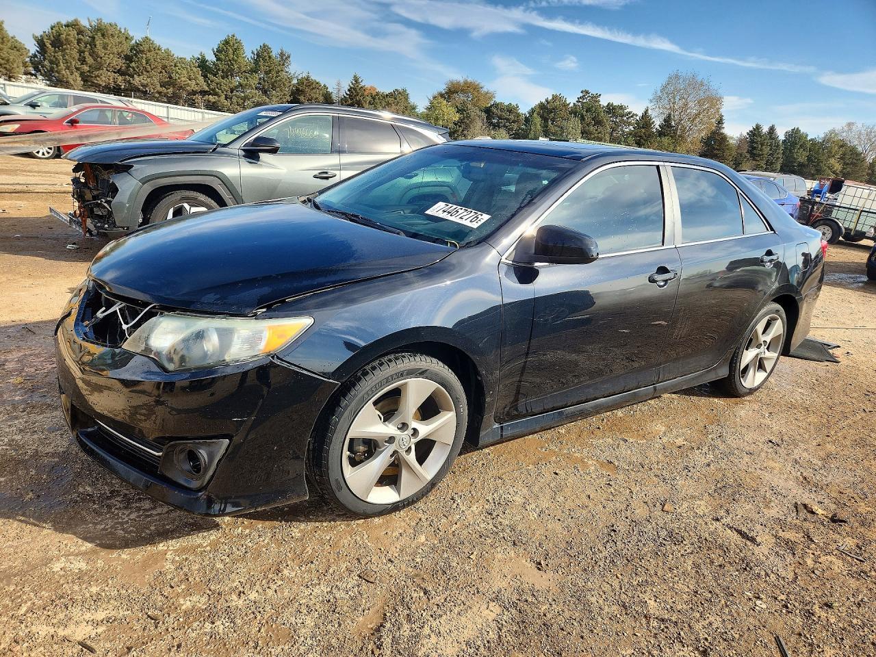 Vedere 2013 TOYOTA CAMRY SE V6, unghi 1