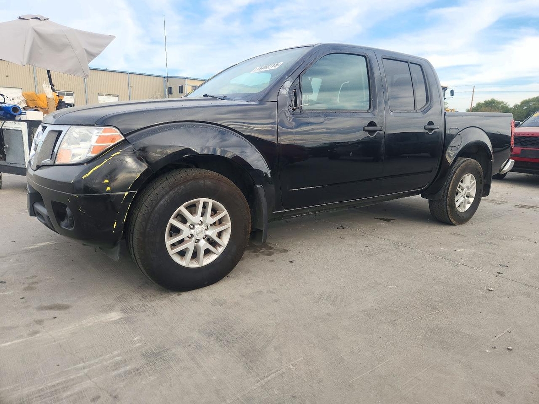 Vue de 2020 NISSAN FRONTIER SV, angle 1