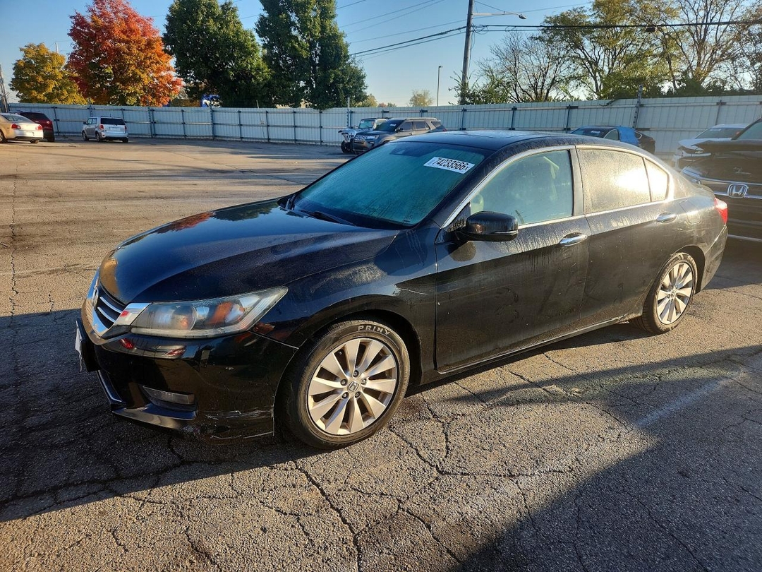 Vue de 2014 HONDA ACCORD EXL, angle 1