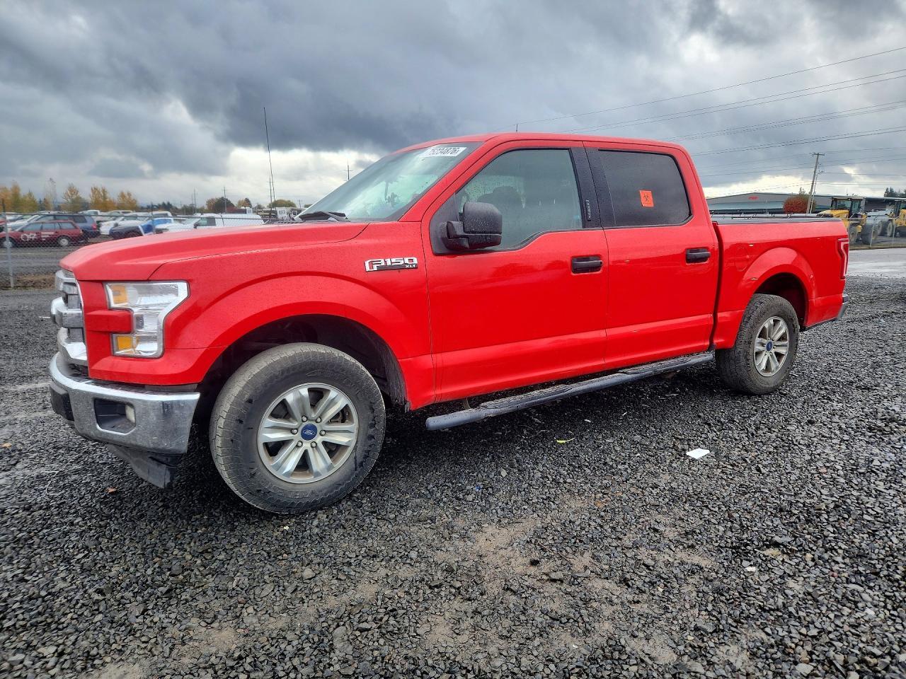 Vue de 2017 FORD F150 SUPERCREW, angle 1