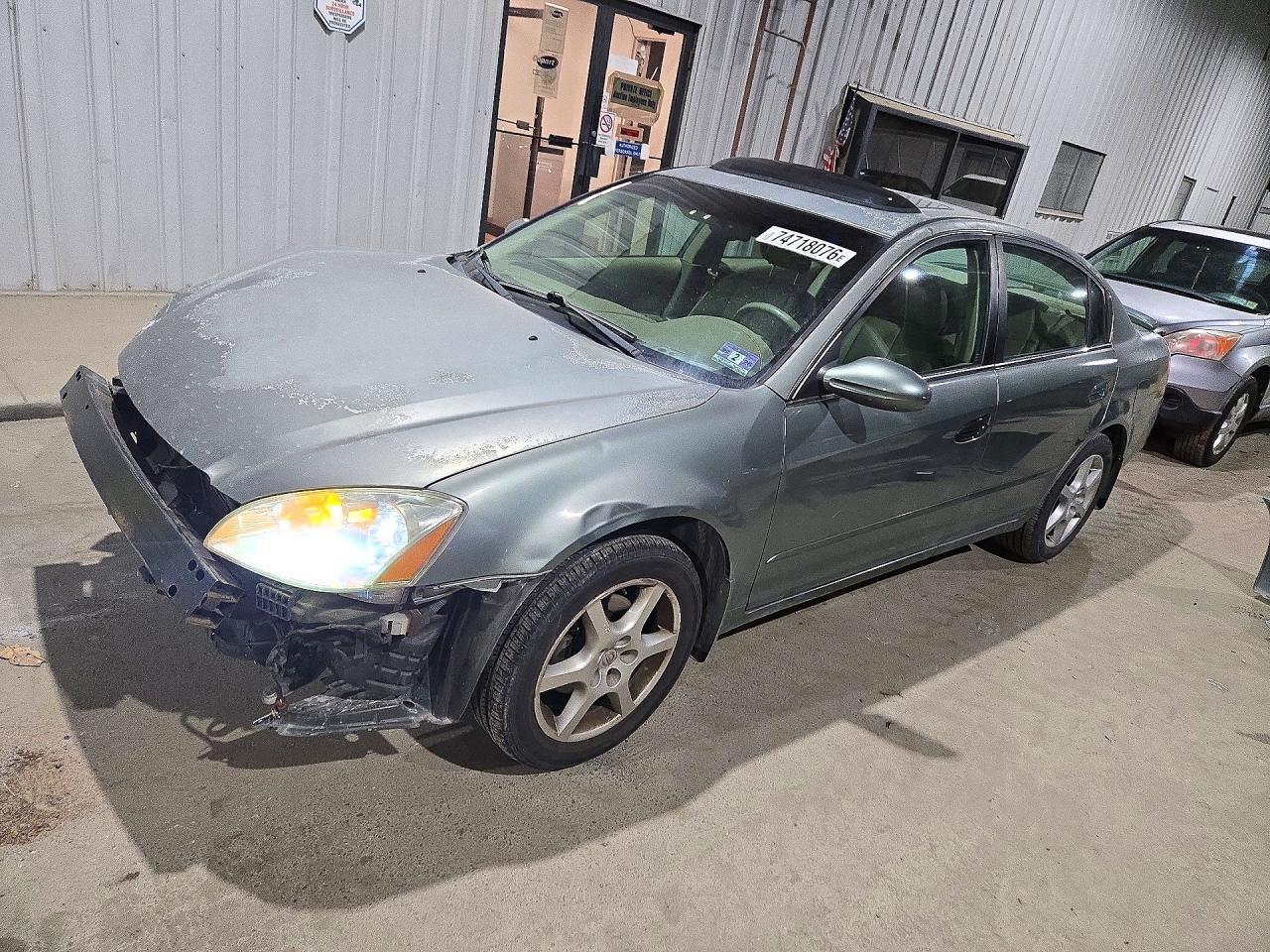 2004 NISSAN ALTIMA 3.5 SE view, angle 1