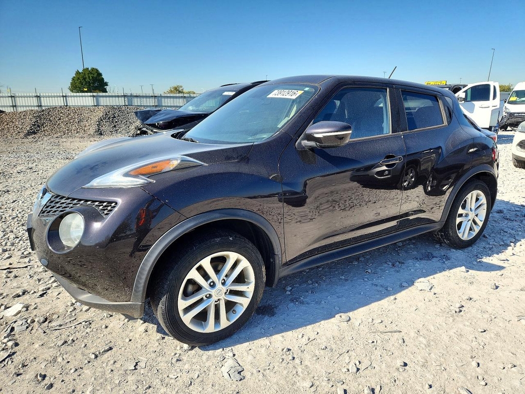 منظر 2016 NISSAN JUKE SV، زاوية 1