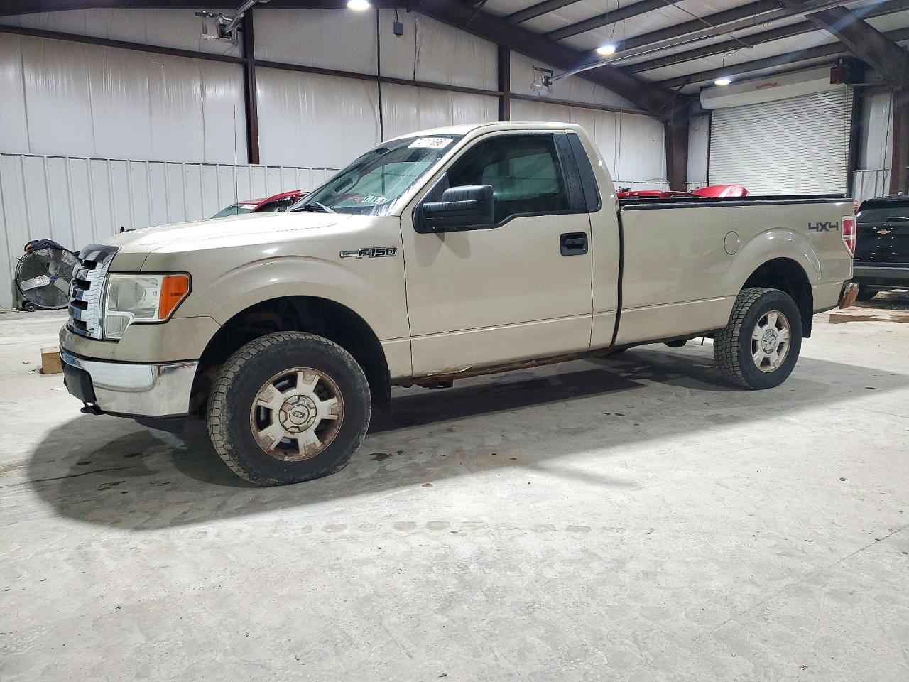 منظر 2009 FORD F150، زاوية 1