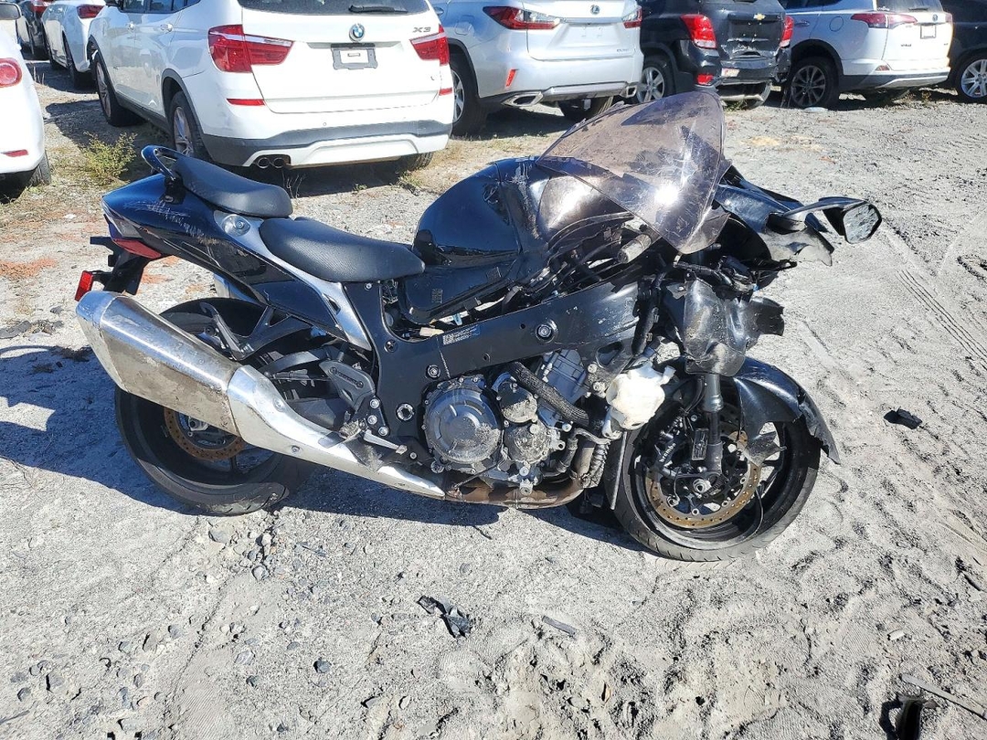 Vue de 2026 SUZUKI GSX1300 RR, angle 1