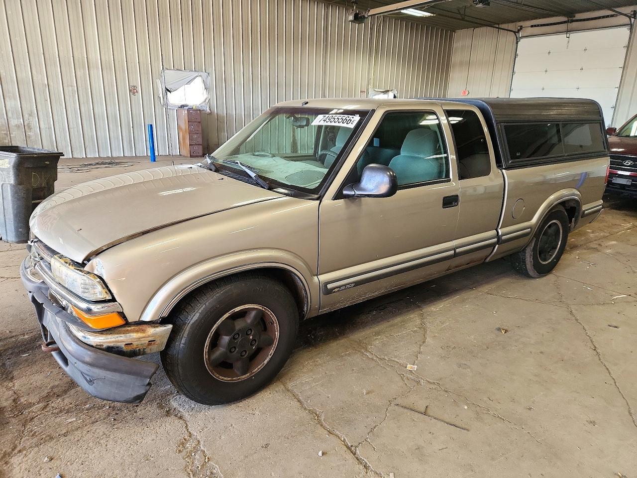منظر 1998 CHEVROLET S TRUCK S10، زاوية 1