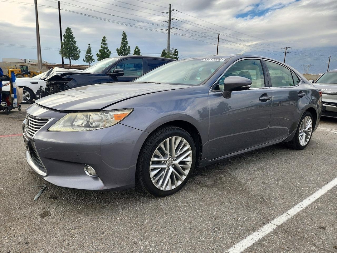 منظر 2014 LEXUS ES 350، زاوية 1