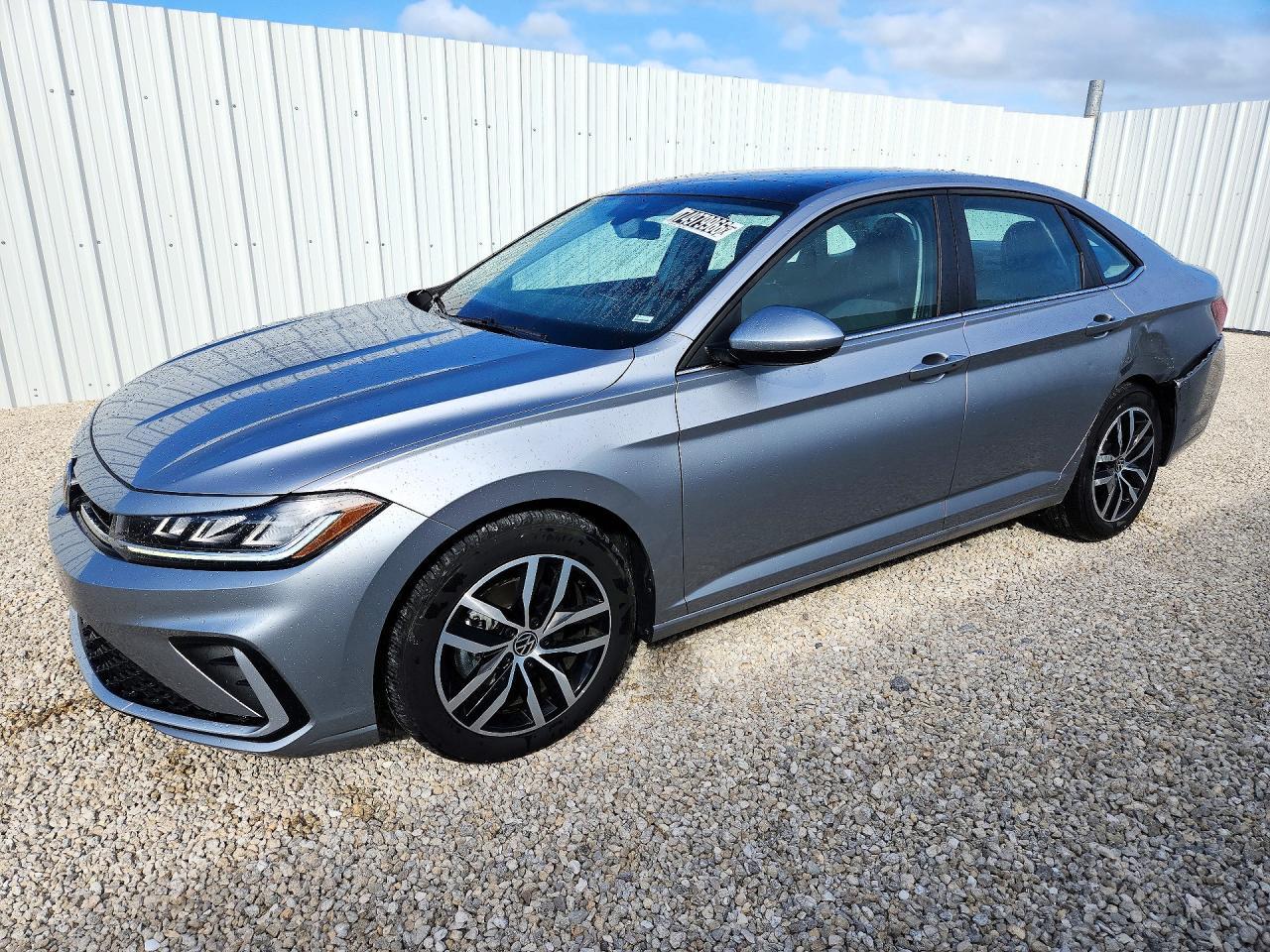 Vue de 2026 VOLKSWAGEN JETTA SE, angle 1