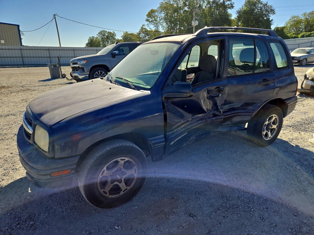 Vue de 2001 CHEVROLET TRACKER, angle 1