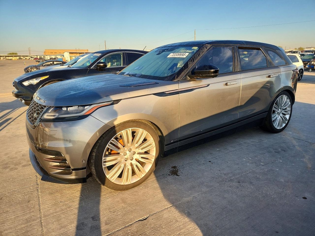 منظر 2018 LAND ROVER RANGE ROVER VELAR R-DYNAMIC SE، زاوية 1