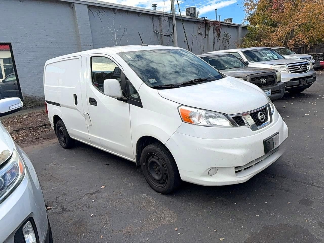 منظر 2018 NISSAN NV200 SV، زاوية 1