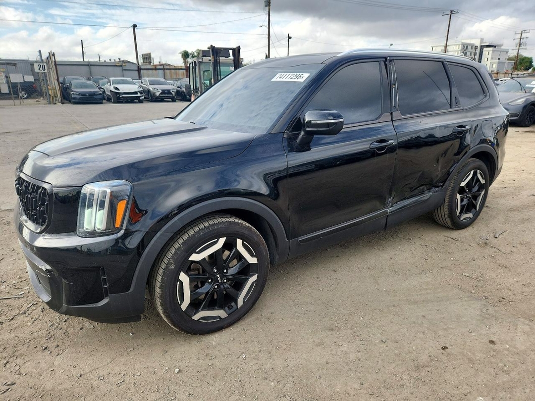 Vista de 2023 KIA TELLURIDE EX, ángulo 1