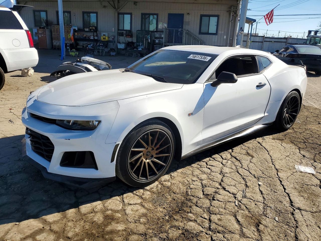 Vedere 2018 CHEVROLET CAMARO LS, unghi 1