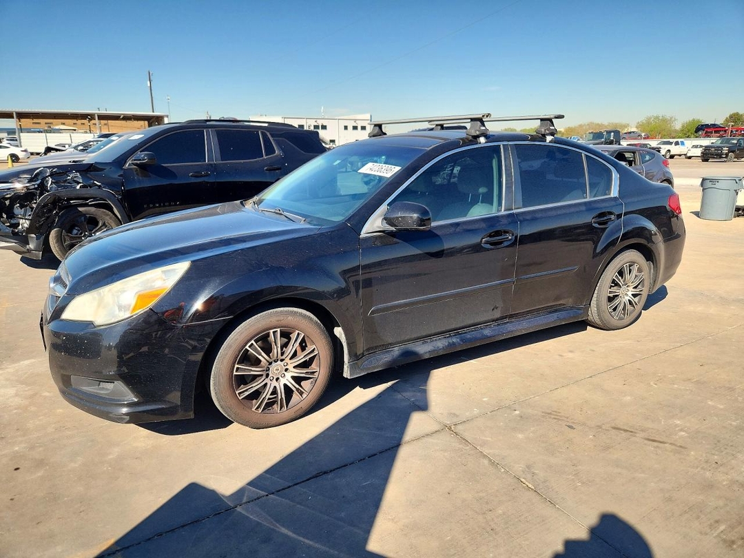 Vue de 2012 SUBARU LEGACY 2.5I PREMIUM, angle 1