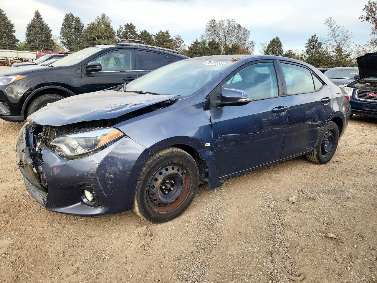 Vista de 2014 TOYOTA COROLLA S, ángulo 1