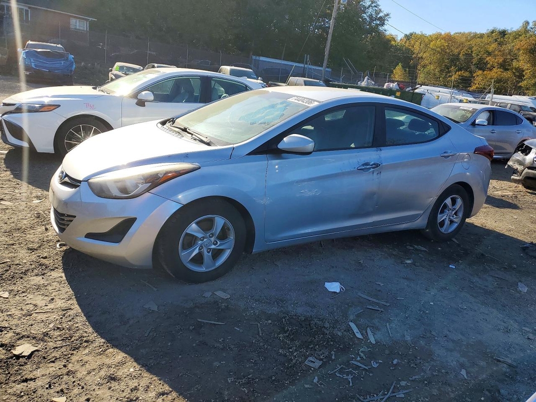 Vedere 2014 HYUNDAI ELANTRA SE, unghi 1