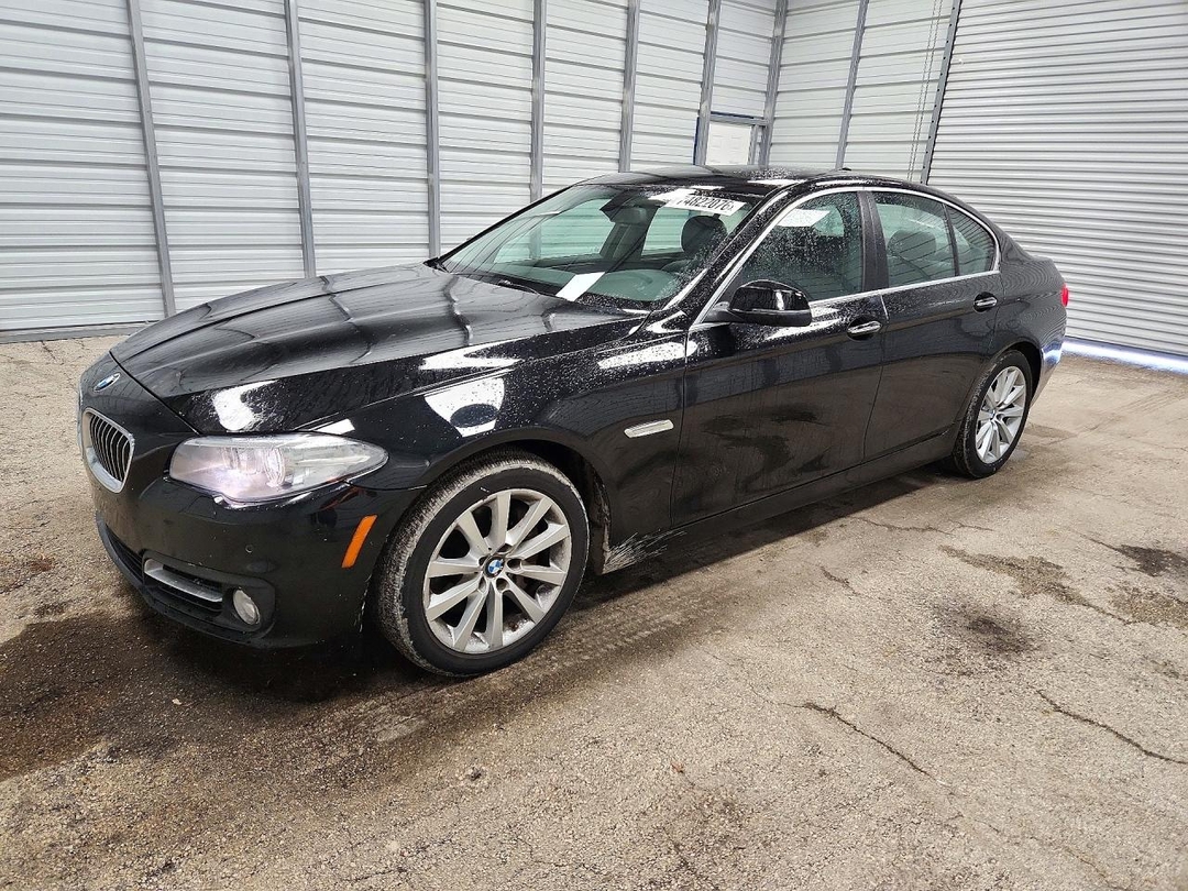 Vista de 2016 BMW 535 XI, ángulo 1