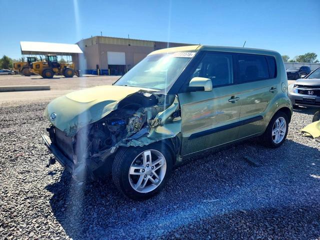 2011 KIA SOUL +