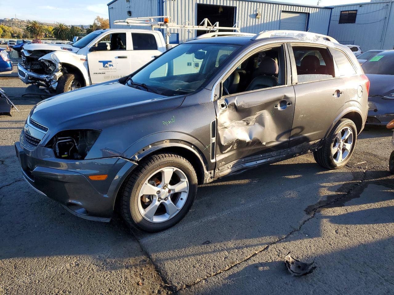 Vista de 2013 CHEVROLET CAPTIVA LTZ, ángulo 1