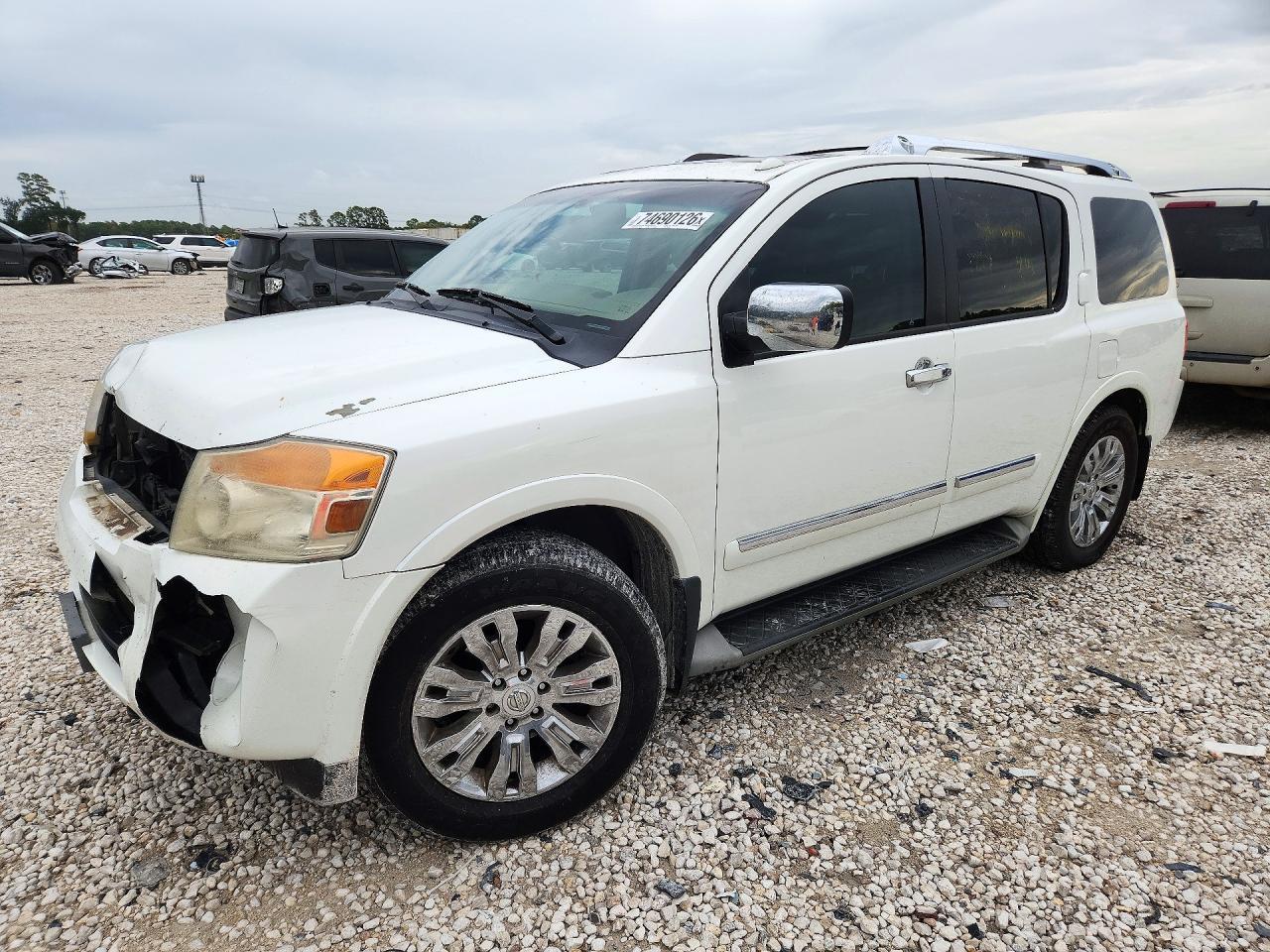Vista de 2015 NISSAN ARMADA PLATINUM, ángulo 1