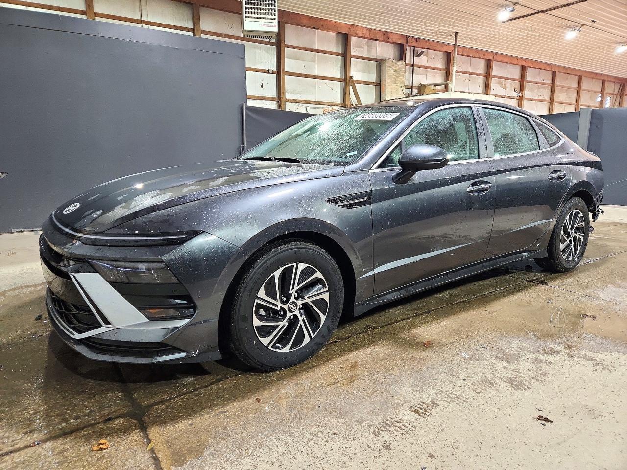 Vue de 2026 HYUNDAI SONATA HYBRID BLUE, angle 1