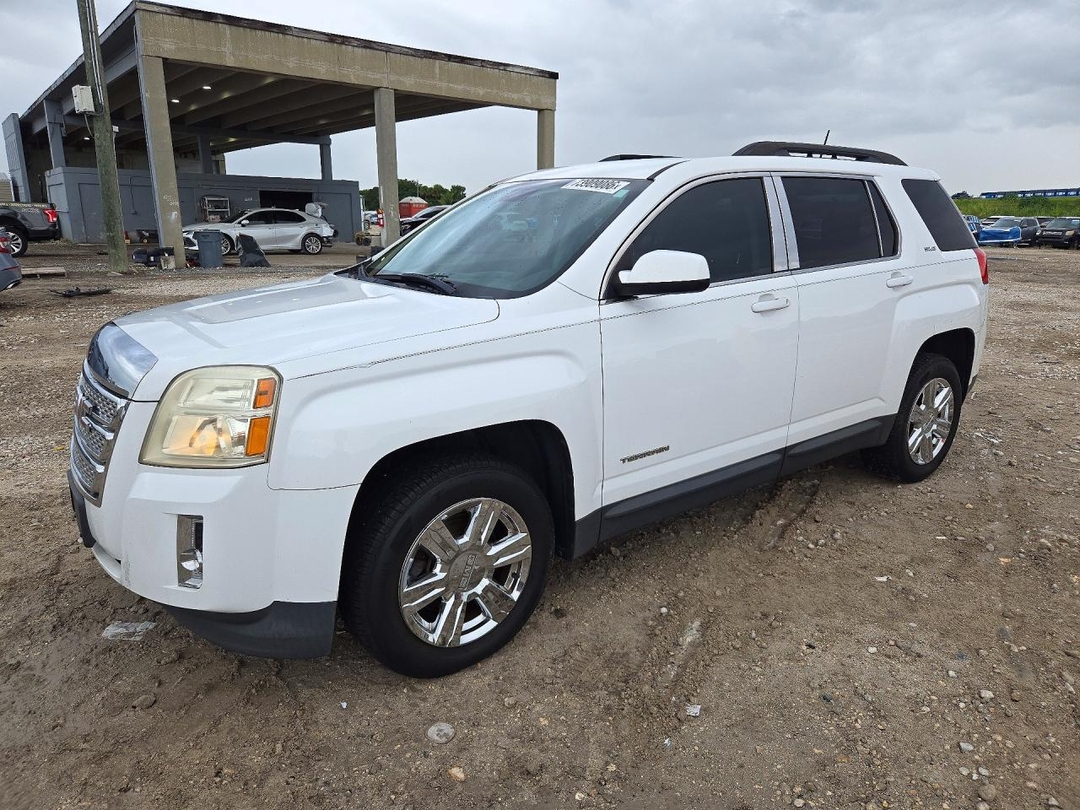 منظر 2015 GMC TERRAIN SLE، زاوية 1