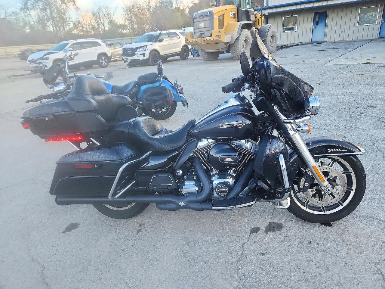 2014 HARLEY-DAVIDSON FLHTCU ULTRA CLASSIC ELECTRA GLIDE view, angle 1