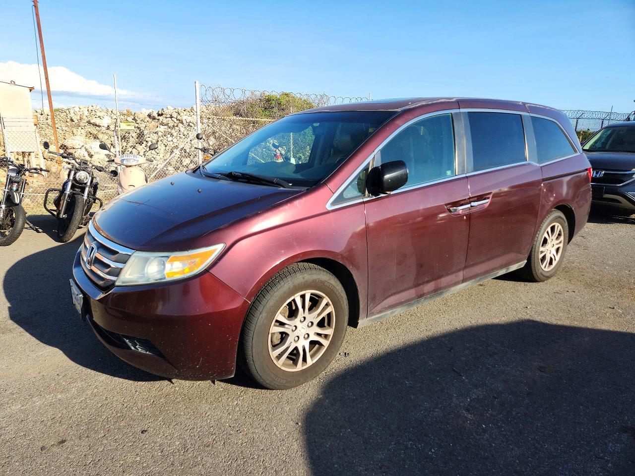 منظر 2011 HONDA ODYSSEY EXL، زاوية 1