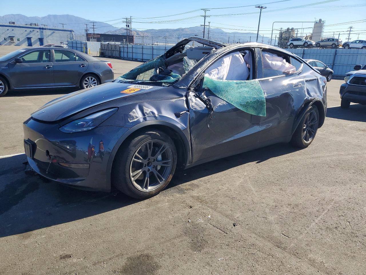 منظر 2024 TESLA MODEL Y، زاوية 1