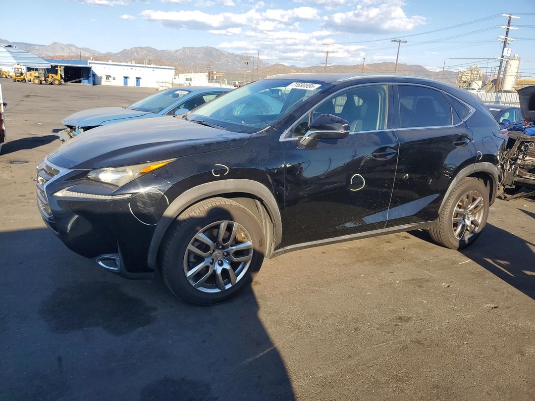 منظر 2015 LEXUS NX 200T، زاوية 1