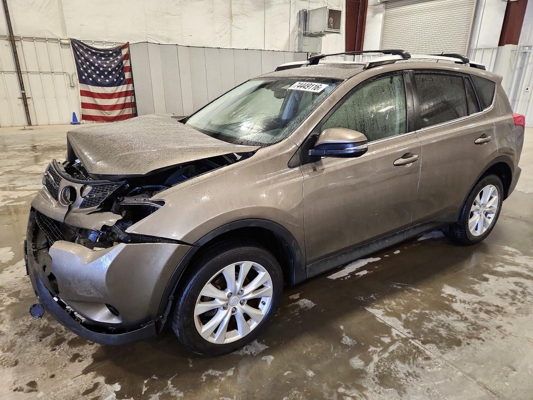 منظر 2014 TOYOTA RAV4 LIMITED، زاوية 1