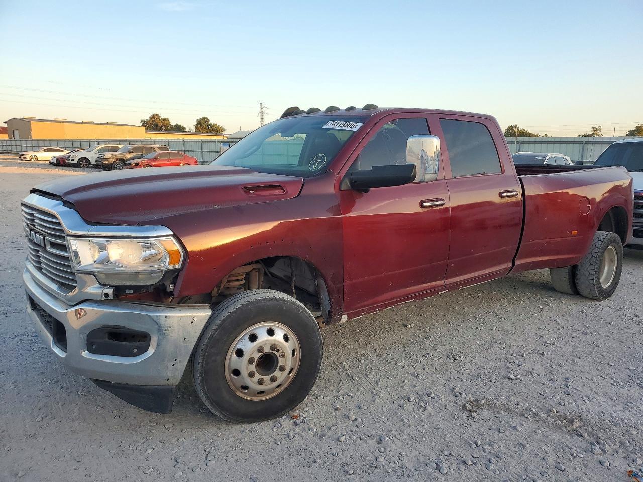 منظر 2020 RAM 3500 LARAMIE، زاوية 1