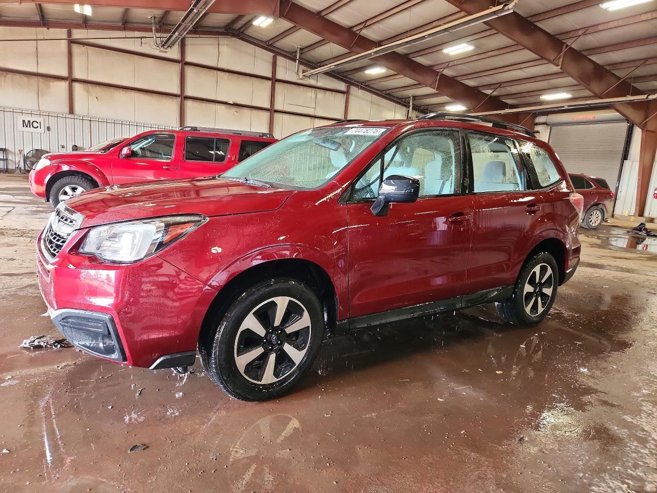 Vue de 2017 SUBARU FORESTER 2.5I, angle 1