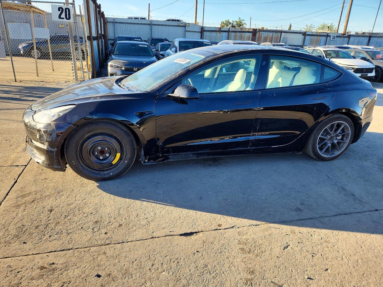 منظر 2023 TESLA MODEL 3، زاوية 1
