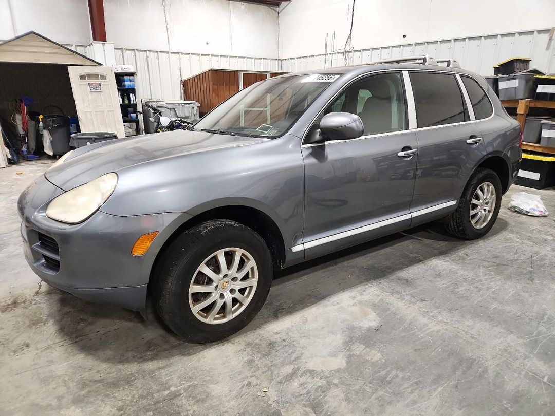 Vue de 2006 PORSCHE CAYENNE, angle 1