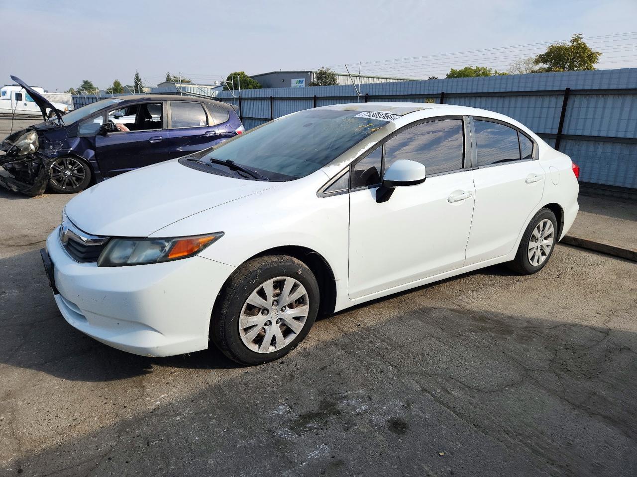 منظر 2012 HONDA CIVIC LX، زاوية 1