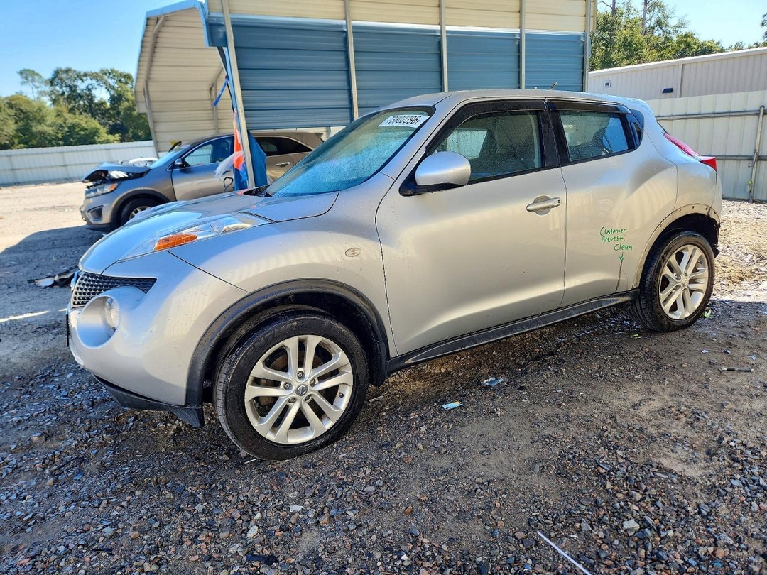 منظر 2014 NISSAN JUKE S، زاوية 1