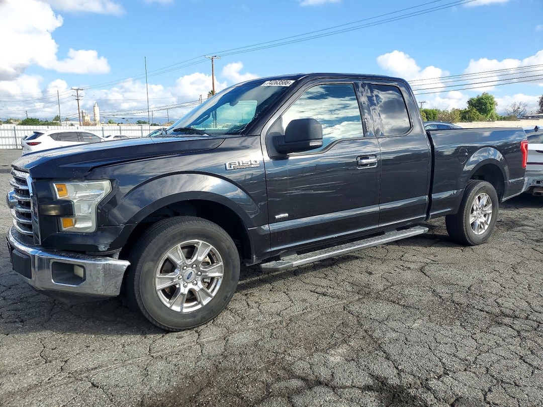 Вид 2015 FORD F150 SUPER CAB, угол 1