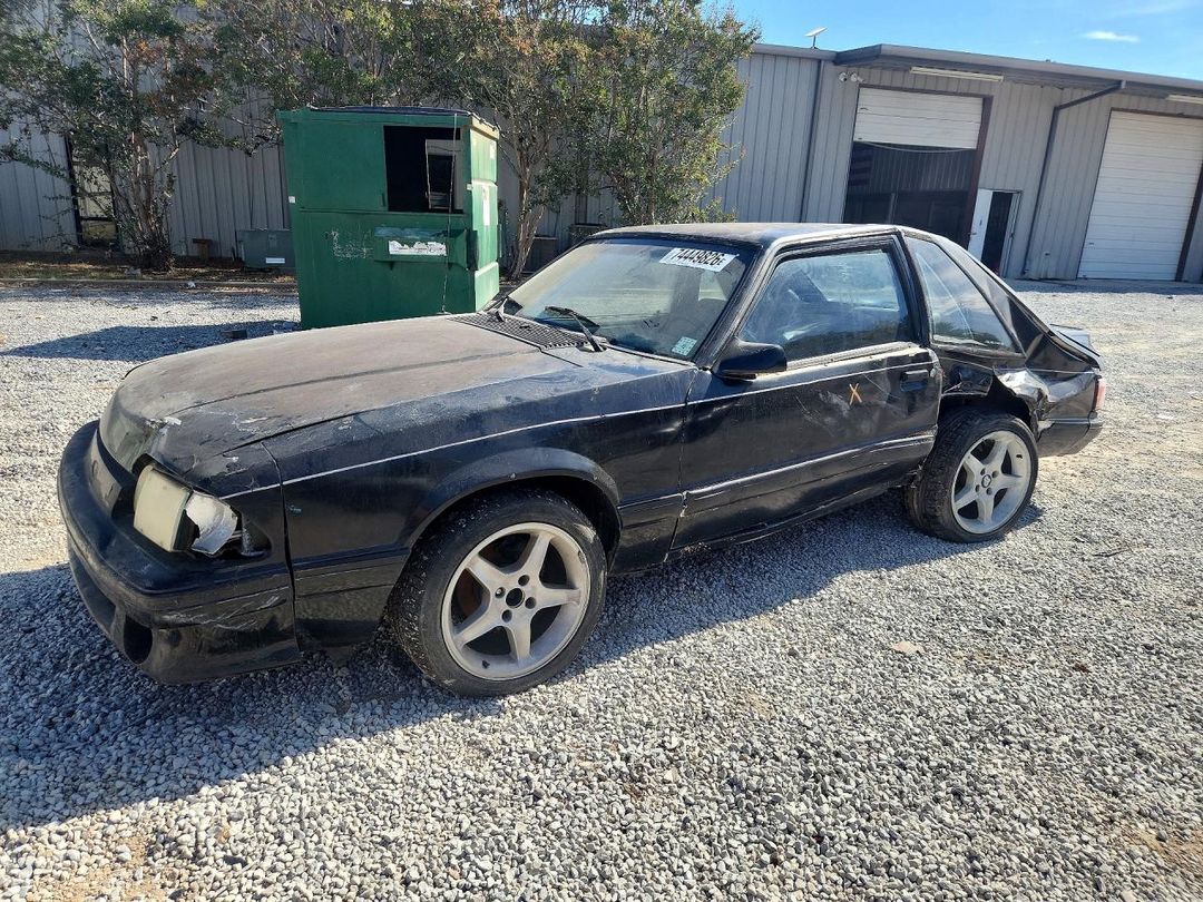 Вид 1993 FORD MUSTANG LX, угол 1