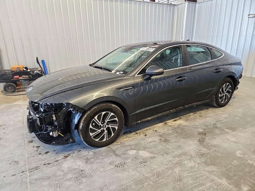 Vue de 2026 HYUNDAI SONATA HYBRID BLUE, angle 1